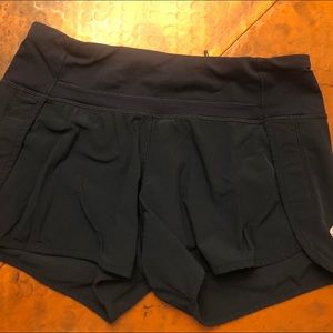 Lululemon run time shorts size 4